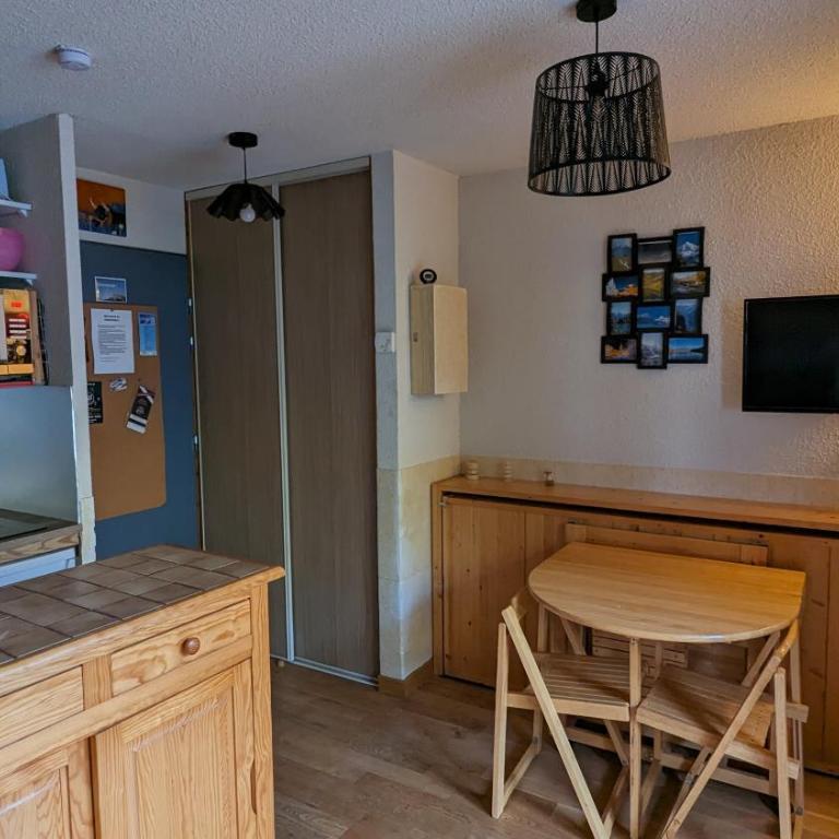 Studio sympa a saint Gervais les bains - One-Bedroom Apartment - 3