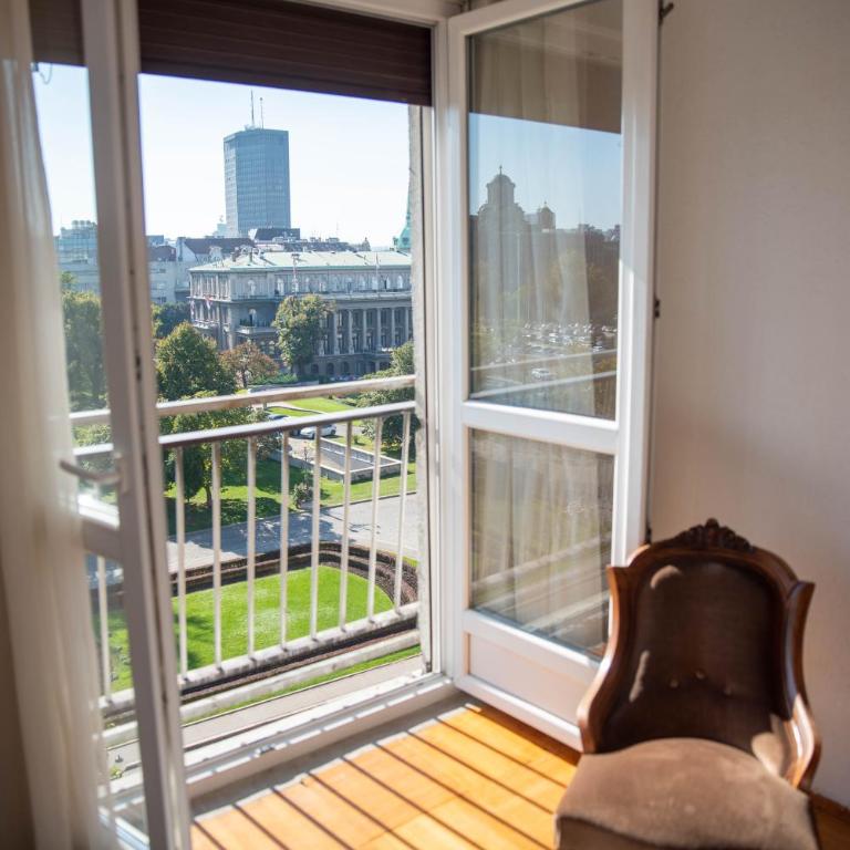 Sweet House Parlament - Three-Bedroom Apartment - 29