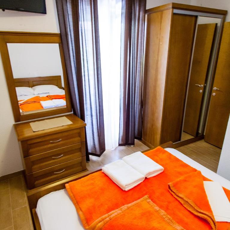 Apartments Ljubica - Two-Bedroom Apartment - 30