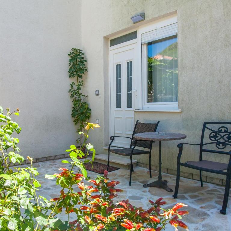 Apartments Ljubica - Two-Bedroom Apartment - 7