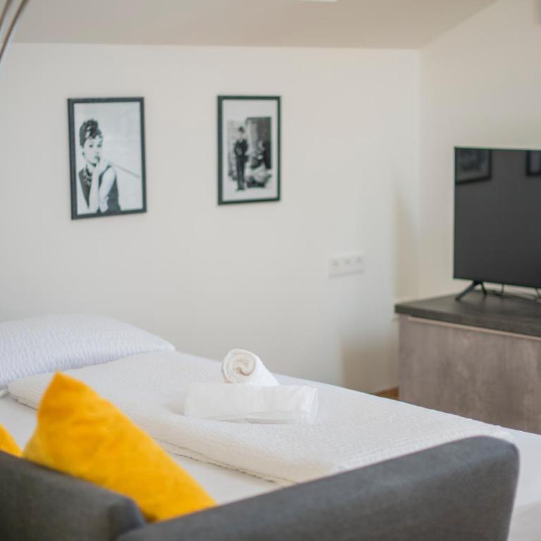 Villa Camilde - elegance and relax in Merano - One-Bedroom Apartment - 13