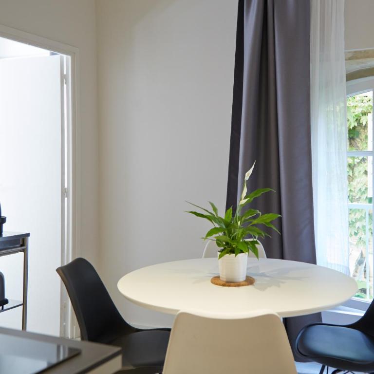 La Résidence Arles Centre - Grand Appartement Deluxe - 2ème Étage - 14