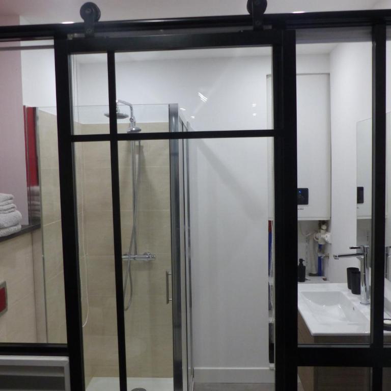 Charmant logement près Parc Buttes Chaumont - Appartement 1 Chambre - 1