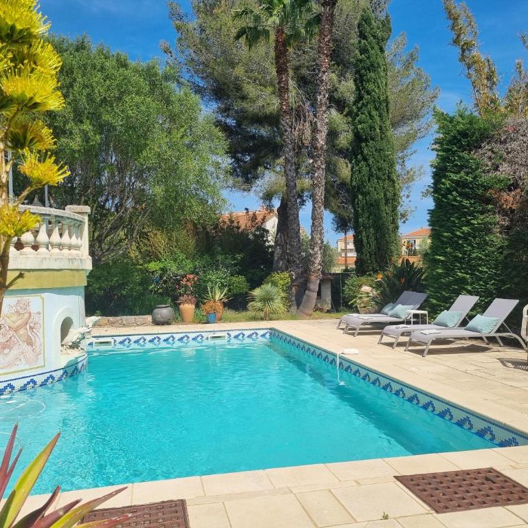 Villa Marguerite - Chambre Double - Vue sur Mer - 13