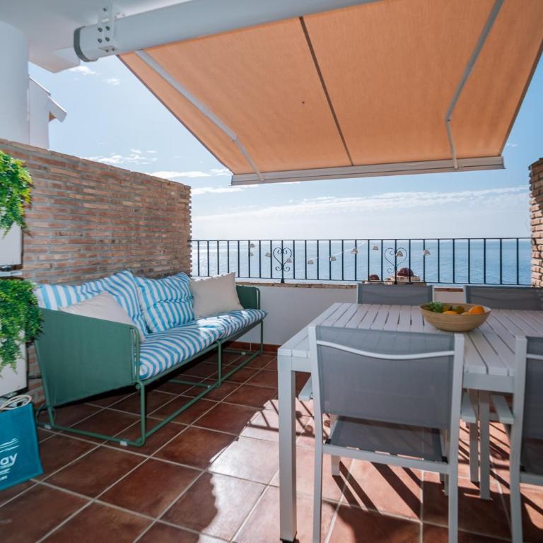 Tropical Suite - Two-Bedroom Apartment - 4