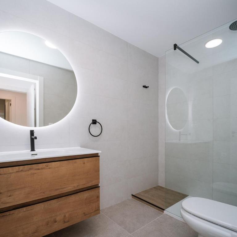 Tropical Suite - Two-Bedroom Apartment - 23