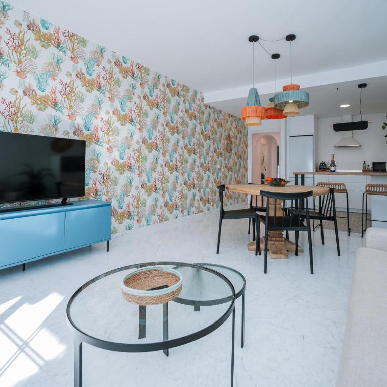 Tropical Suite - Two-Bedroom Apartment - 36