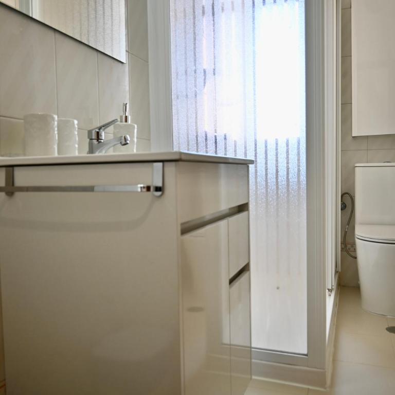For You Rentals Vivienda TEMPORAL de cuatro dormitorios en Arganzuela AMA1026 - Apartment - 25