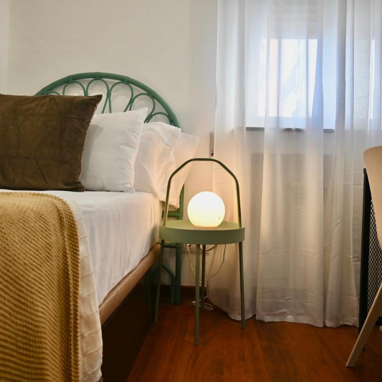 For You Rentals Vivienda TEMPORAL de cuatro dormitorios en Arganzuela AMA1026 - Apartment - 40