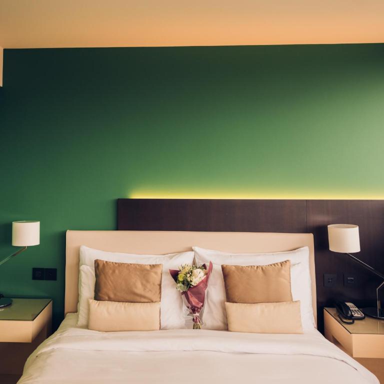 Crowne Plaza Geneva by IHG - Chambre King Premium - Accès au salon Club - 1