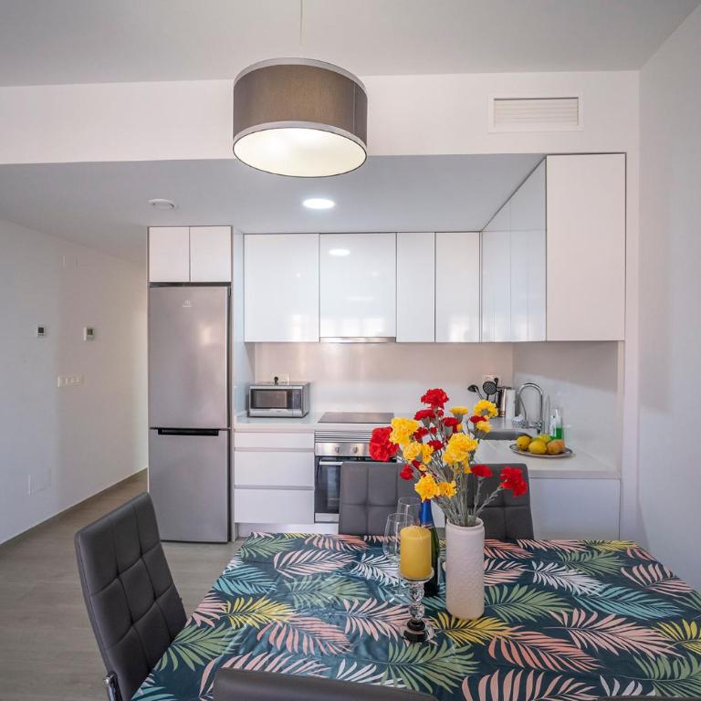 Цветы у моря - One-Bedroom Apartment - 19
