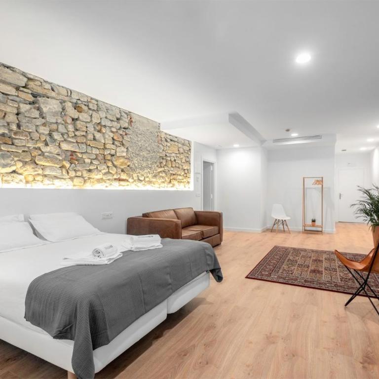 32 De Agosto ROOMS - Habitación Doble Deluxe (2 adultos + 1 niño) - 2