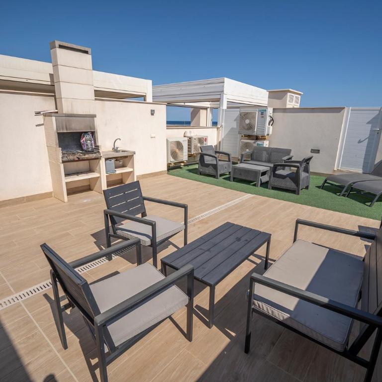 Цветы у моря - One-Bedroom Apartment - 6