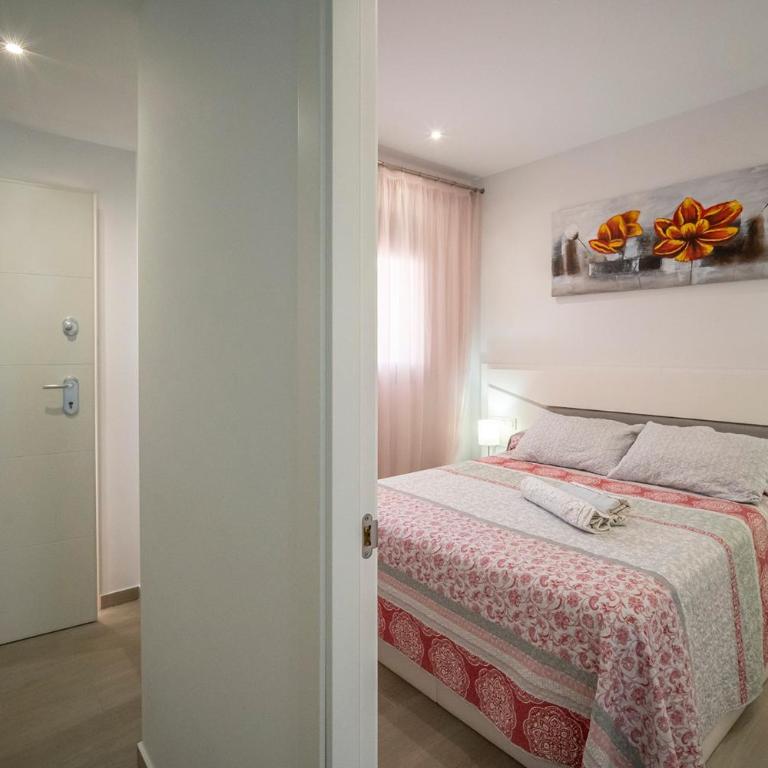 Цветы у моря - One-Bedroom Apartment - 9