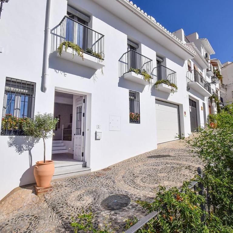 La Orza, Frigiliana Luxury center townhouse with pool and parking HansOnHoliday Rentals - Casa de 3 dormitorios - 13