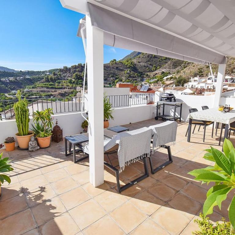 La Orza, Frigiliana Luxury center townhouse with pool and parking HansOnHoliday Rentals - Casa de 3 dormitorios - 24