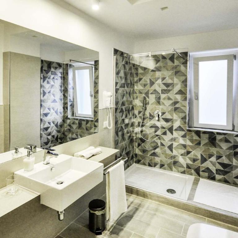 Casa Arthemisia - Two-Bedroom Apartment - 13