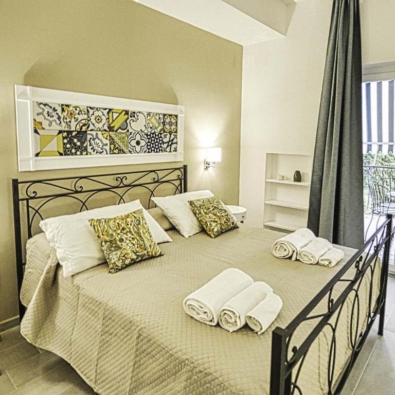 Casa Arthemisia - Two-Bedroom Apartment - 17