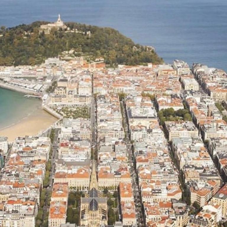 32 De Agosto ROOMS - Habitación Doble con baño privado - 1 o 2 camas - 10