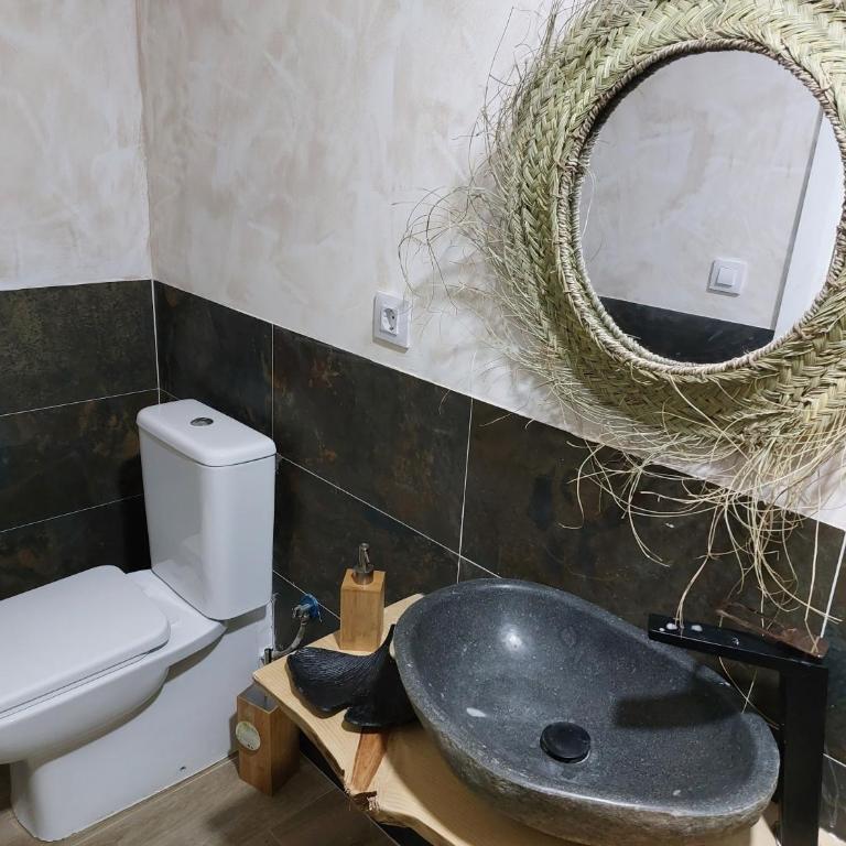Apartamento completo distancia 350m Chamartin - One-Bedroom Apartment - 10