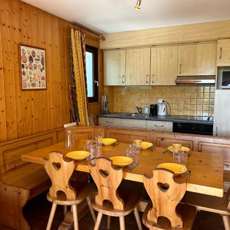 Appartement spacieux aux Gets, pied des pistes, balcon sud-ouest, 2 chambres, coin cabine, garage, WiFi - FR-1-623-81 - Apartamento (8 adultos) - 6