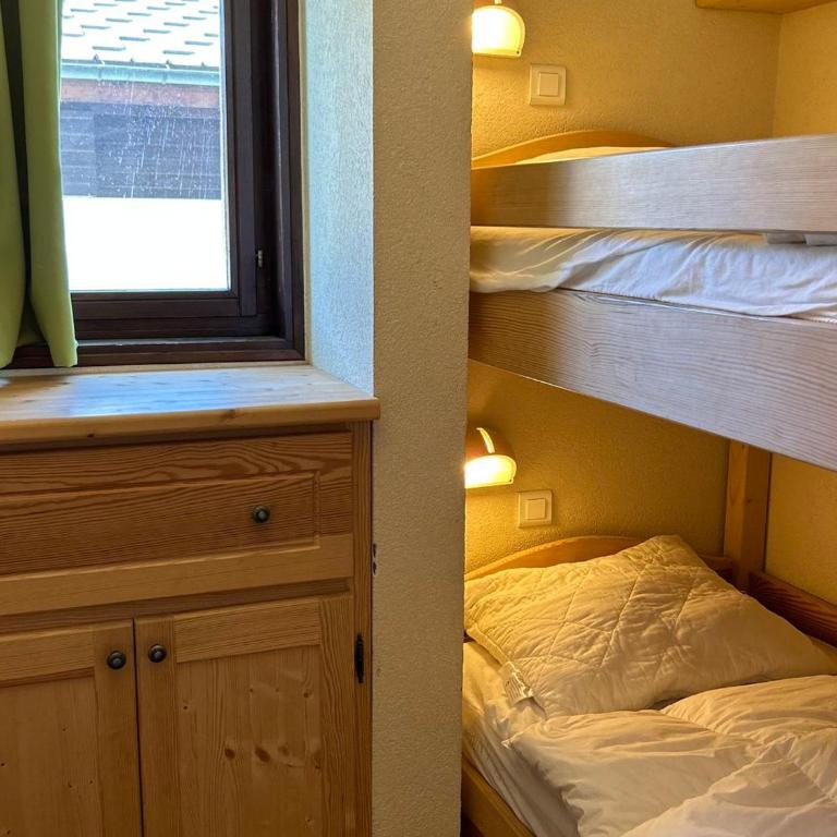Appartement spacieux aux Gets, pied des pistes, balcon sud-ouest, 2 chambres, coin cabine, garage, WiFi - FR-1-623-81 - Apartamento (8 adultos) - 9