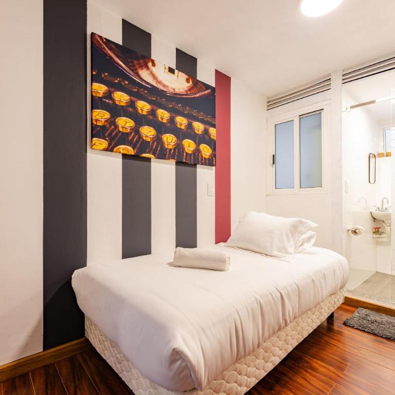 Parques Condesa Apartments by VH - Three-Bedroom Apartment - 16
