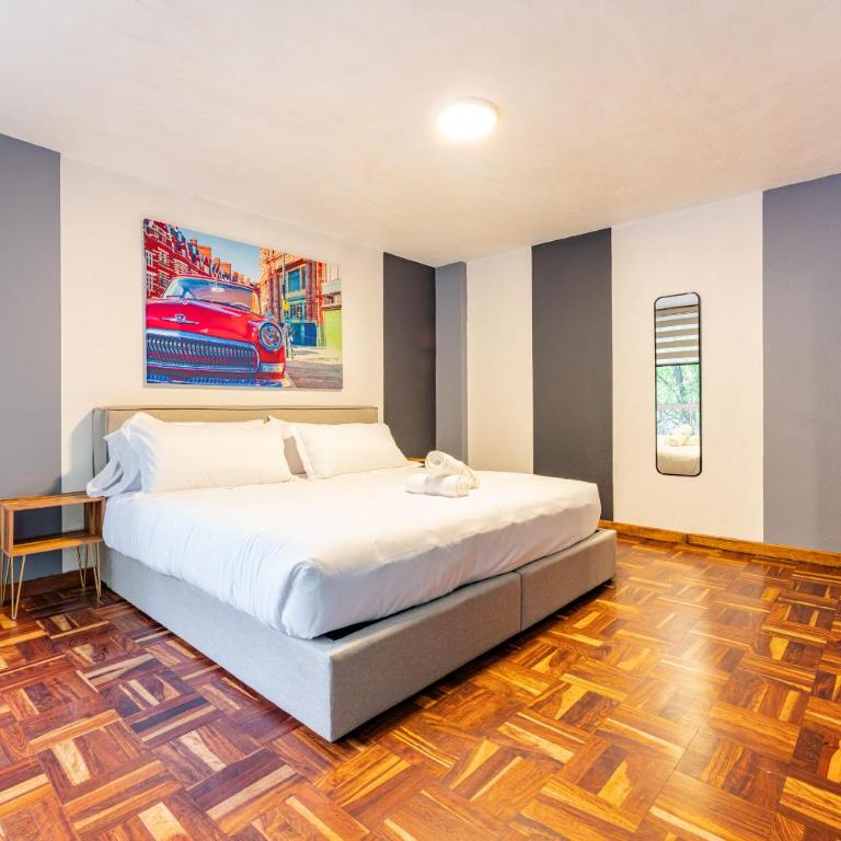 Parques Condesa Apartments by VH - Three-Bedroom Apartment - 19