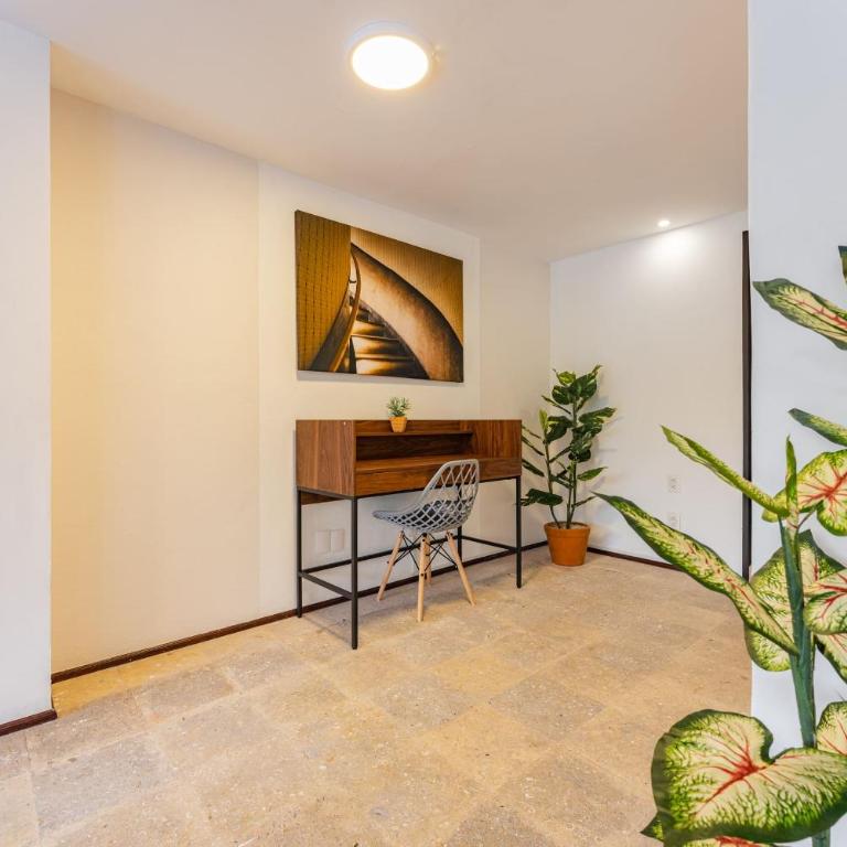 Parques Condesa Apartments by VH - Apartment with Balcony - 5