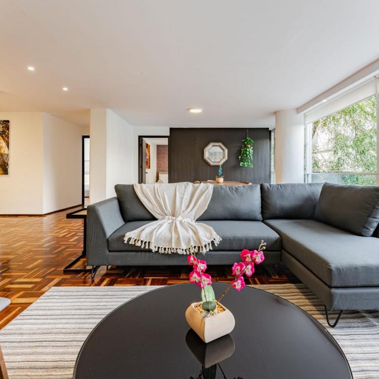 Parques Condesa Apartments by VH - Apartment with Balcony - 1