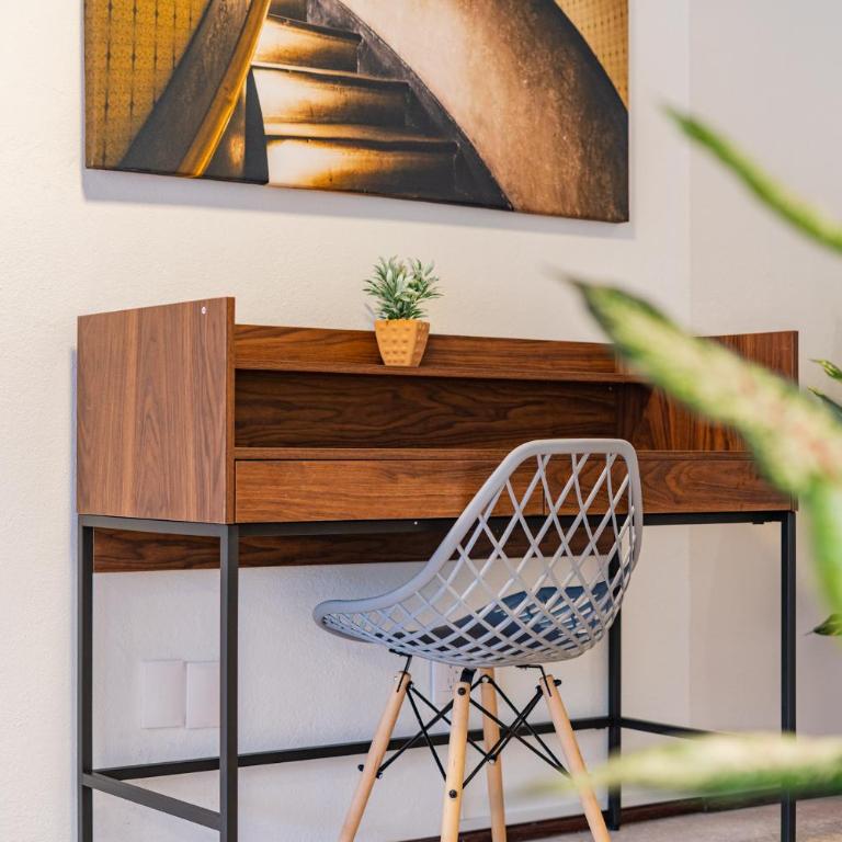 Parques Condesa Apartments by VH - Apartment with Balcony - 2