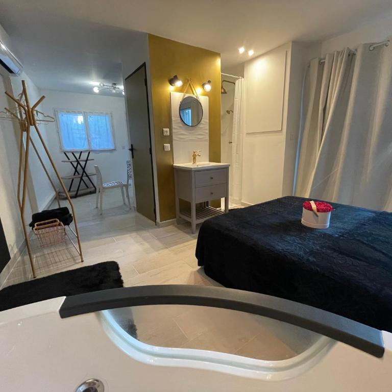 Studio M romantisme et élégance - Appartement 1 Chambre - 7