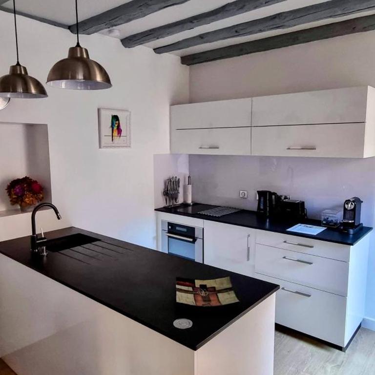 Appartement de charme au cœur de la vieille ville - One-Bedroom Apartment - 8