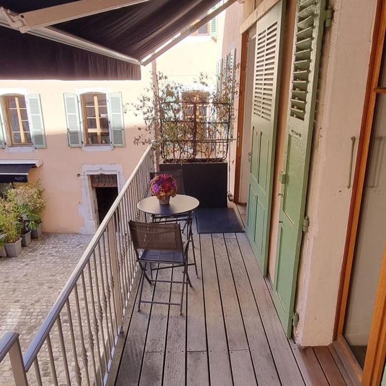 Appartement de charme au cœur de la vieille ville - One-Bedroom Apartment - 18