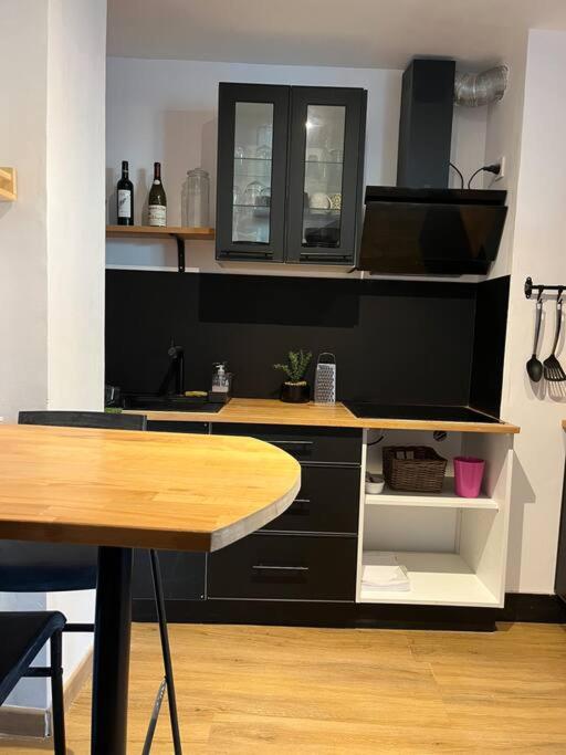 Charmant type 2 au cœur de la ville - Appartement 1 Chambre - 9