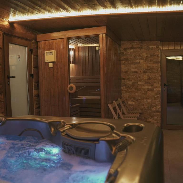 Wooden Valley Zlatibor Resort - Superior Bungalov - 36