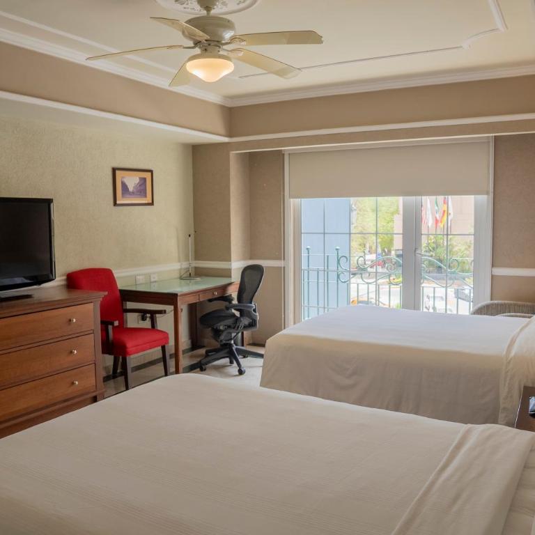 Villa Mercedes Curio Collection By Hilton - Executive Room with Two Double Beds - 6