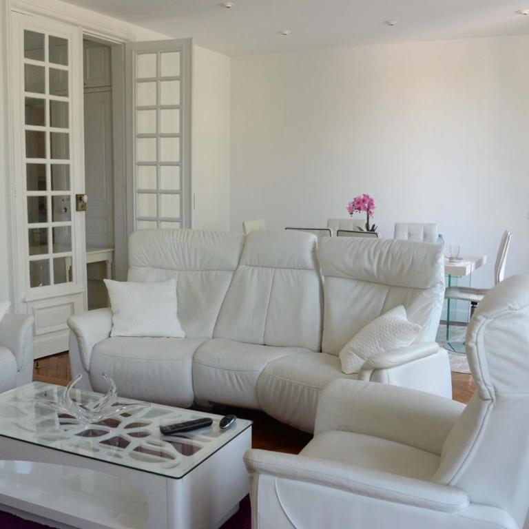 Eiffel Tower Oasis 30m from Eiffel Tower - Chambre Double avec Salle de Bains Privative - 11