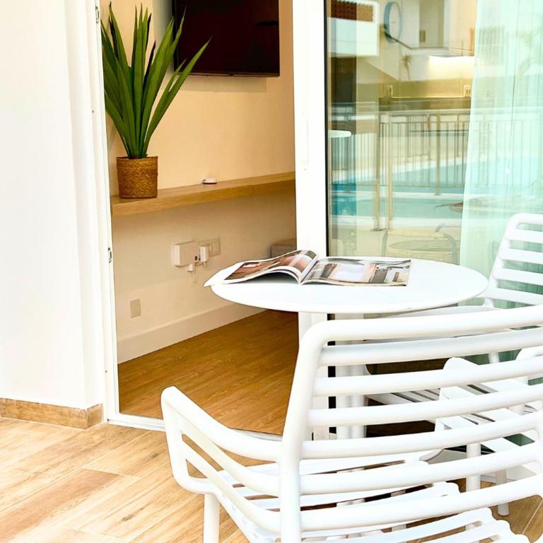 Apartamento renovado cerca de la playa - One-Bedroom Apartment - 4