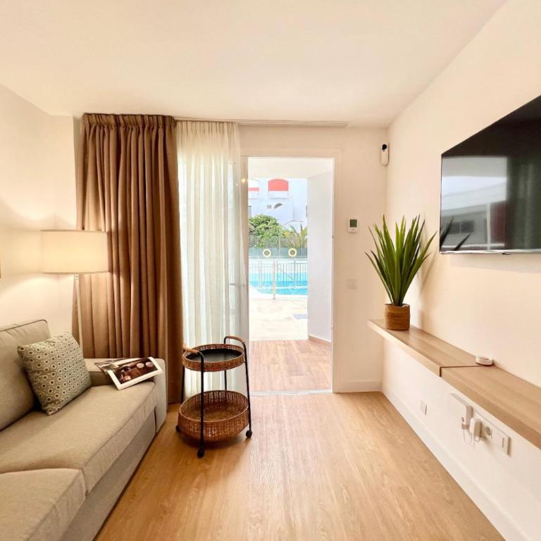 Apartamento renovado cerca de la playa - One-Bedroom Apartment - 1