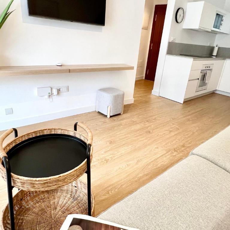Apartamento renovado cerca de la playa - One-Bedroom Apartment - 15