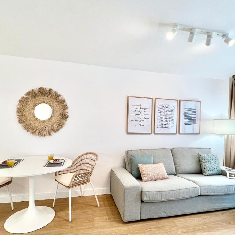 Apartamento renovado cerca de la playa - One-Bedroom Apartment - 13