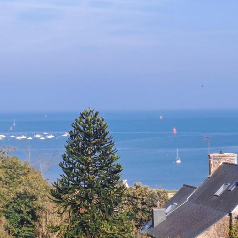 Holiday Home in Perros-Guirec near Beaches - Casa Vacanze con 4 Camere da Letto - 36