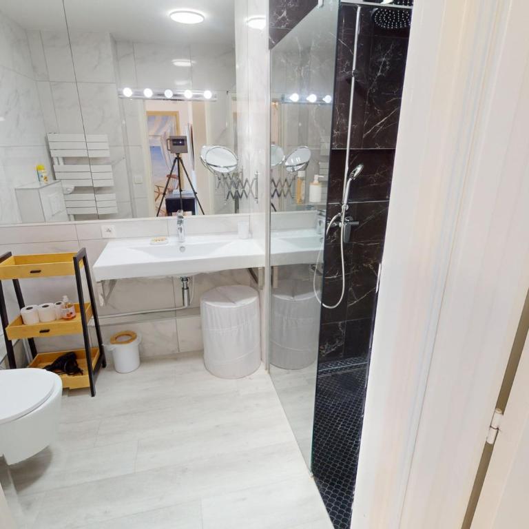 3 pièces climatisé avec terrasse, garage et WiFi à Menton - FR-1-196-342 - Appartement - 12