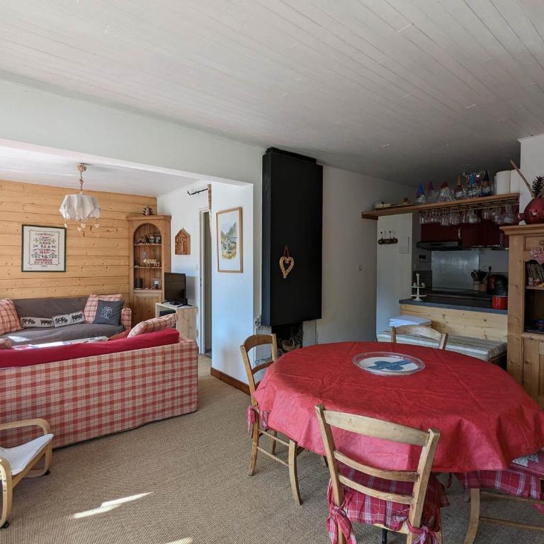 Appartement avec balcon au cœur de La Clusaz - FR-1-459-215 - Appartamento - 5