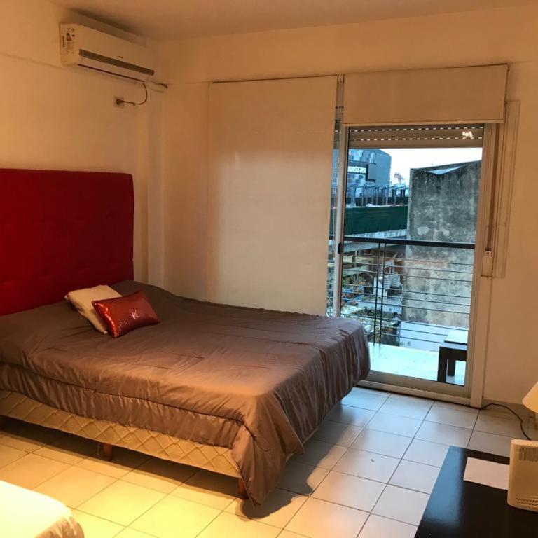 Departamento en alquiler por dia semana mes en la cuadra del Movistar Arena Buenos Aires Caba de 1 a 5 personas wifi gratis Se solicita Seña para guardarlo y un numero de contacto - Apartamento de 1 dormitorio - 1