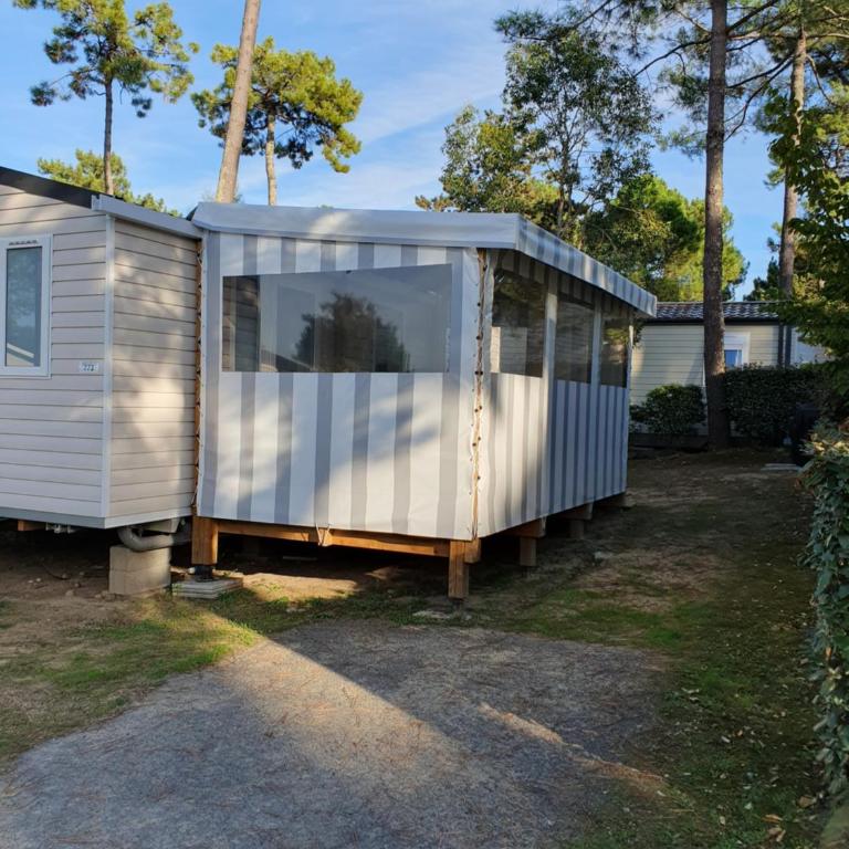 Camping du Bois Dormant - Mobile Home - 12