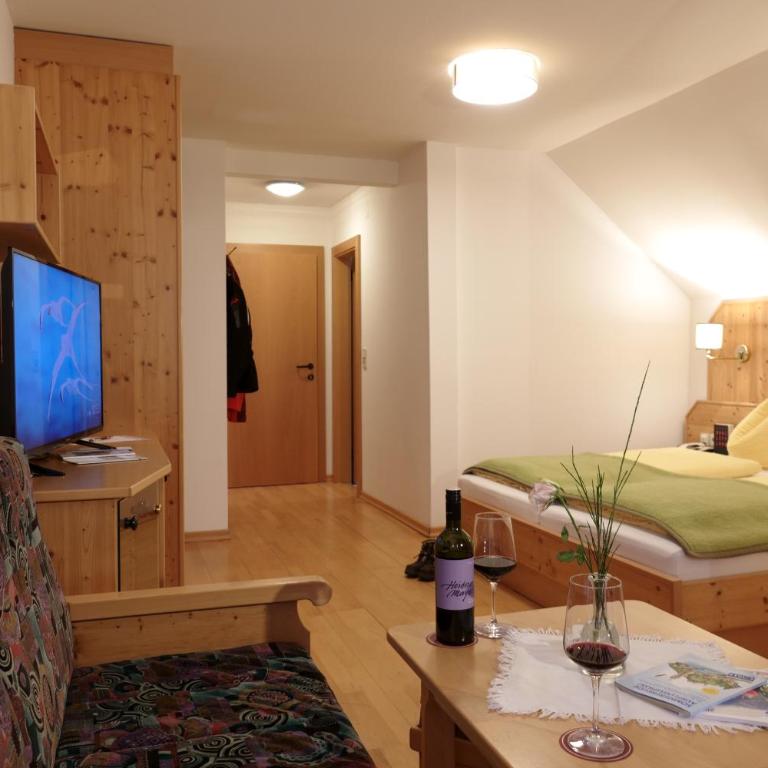 Hotel Malteinerhof - Familienzimmer mit Bergblick - 1