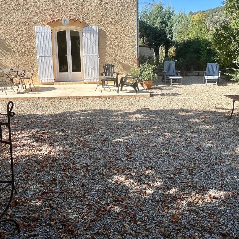 Appartement Harmonie T2-Climatisation, grand Jardin & Parking privé au calme - Apartamento de 1 dormitorio - 2