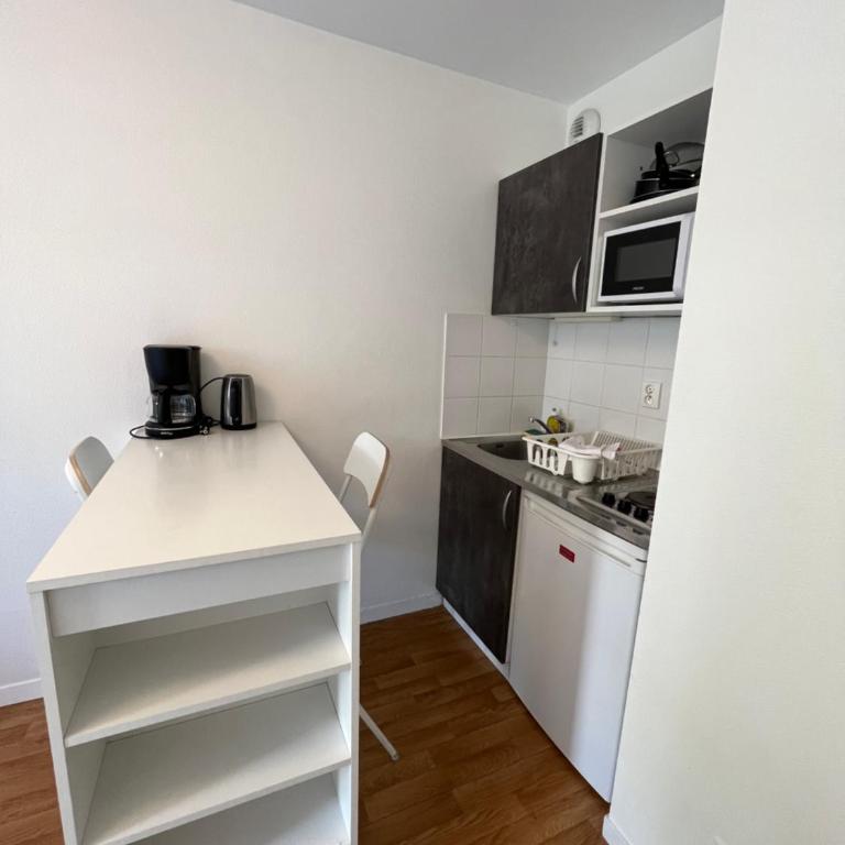 Acajou, Studio avec terrasse et parking privé - Appartement 1 Chambre - 7